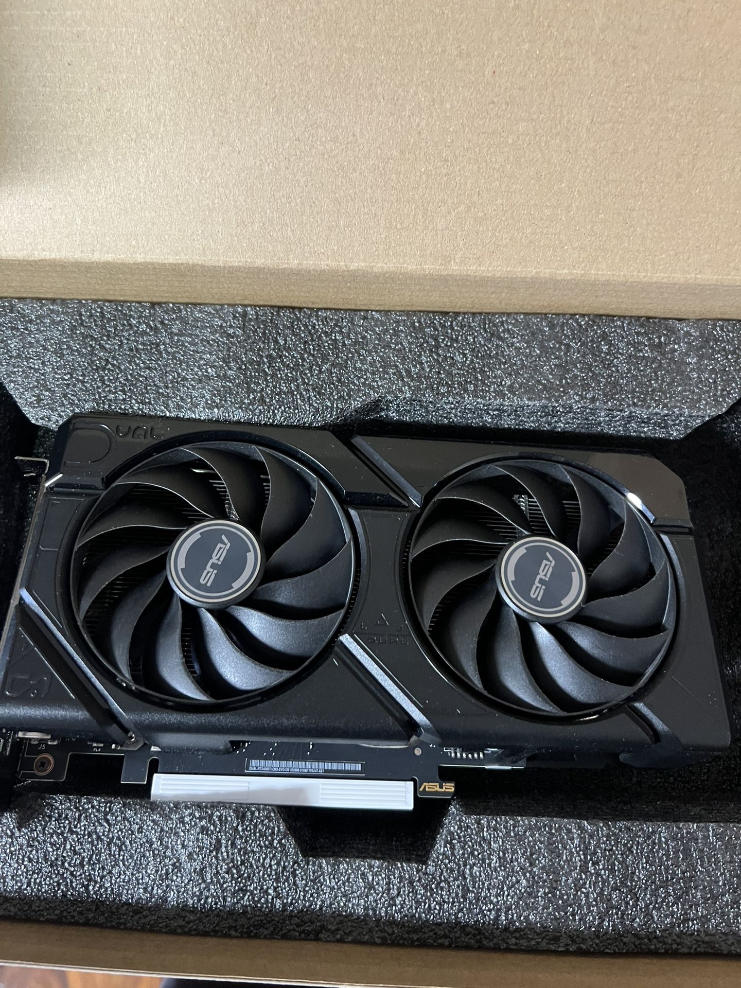 ASUS Rtx 4060ti 8gb