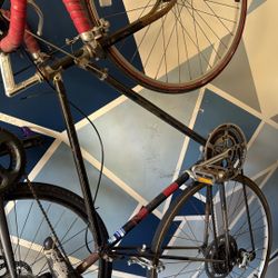 Vintage Road Windsor