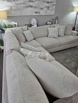 Franklin 4-Piece Oversized Sectional with Oversized Chair