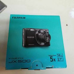 Fuji FinePix 500 14 Mega Pixel Digital Camera