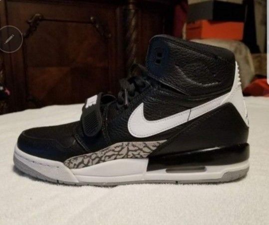 Jordan legacy Size 7y 