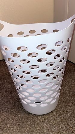 laundry hamper