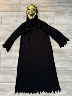 TONS OF KIDS COSTUMES AT A FRACTION OF THE PRICE
