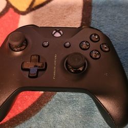 Xbox One Project Scorpio Controller 