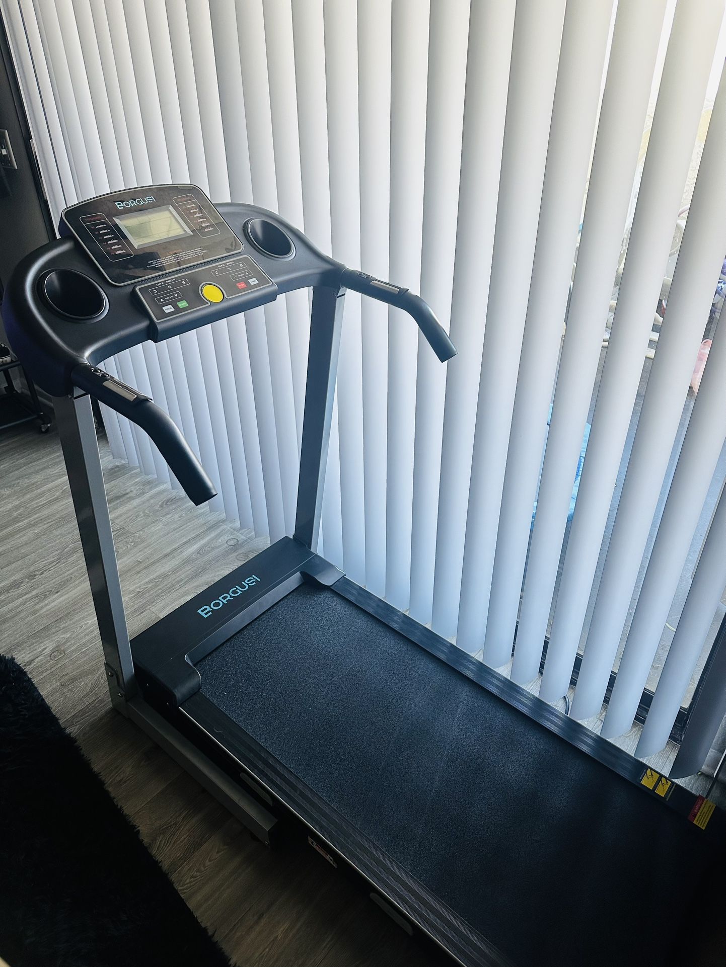 Treadmill with Incline