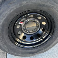 1 Trailer Tire 225x75-15 6 Holes $120