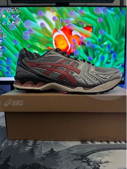 ASICS Gel Kayano 14 white / papaya Size 10.5
