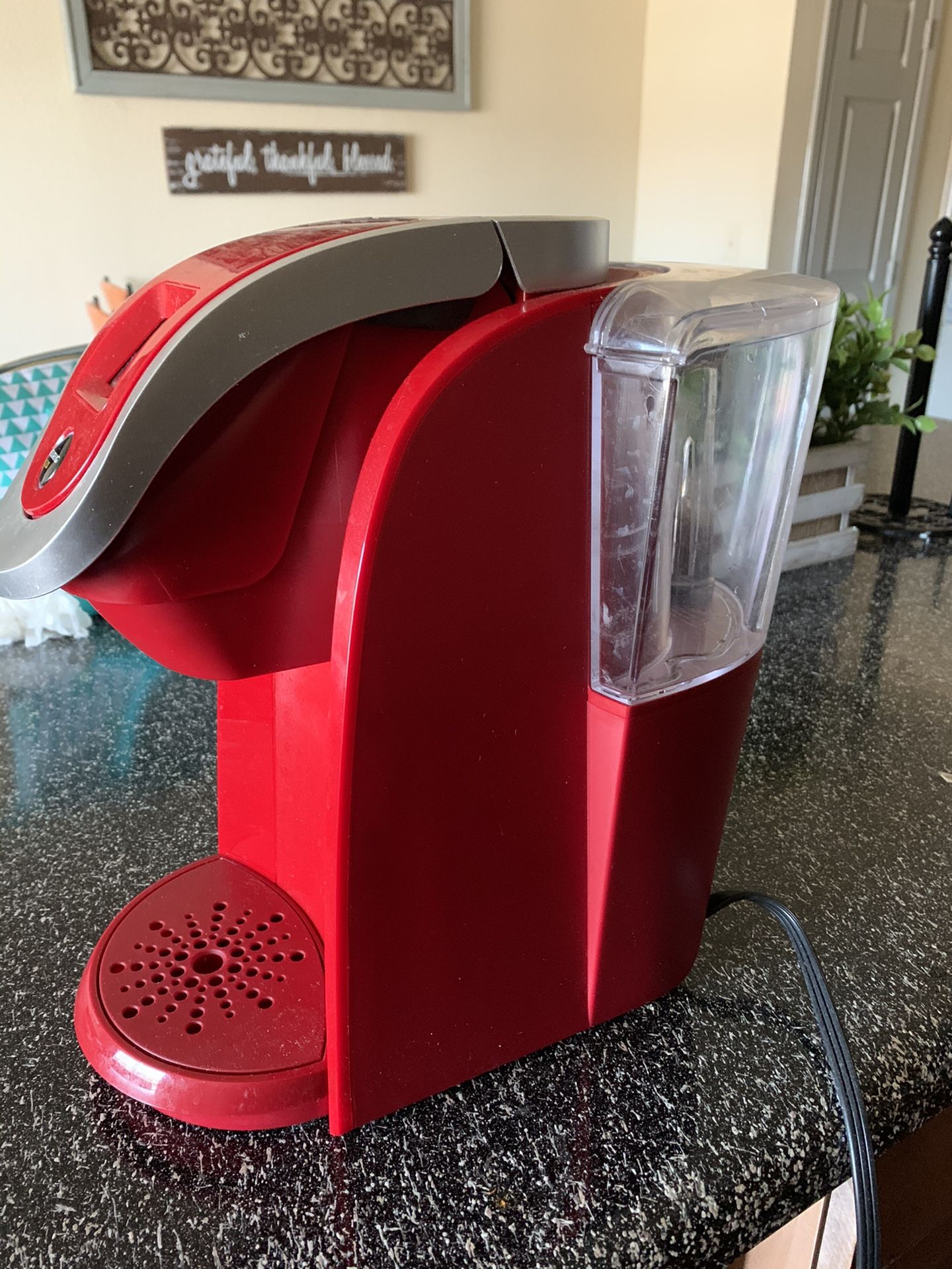 KEURIG 2.0 COFFEE MAKER