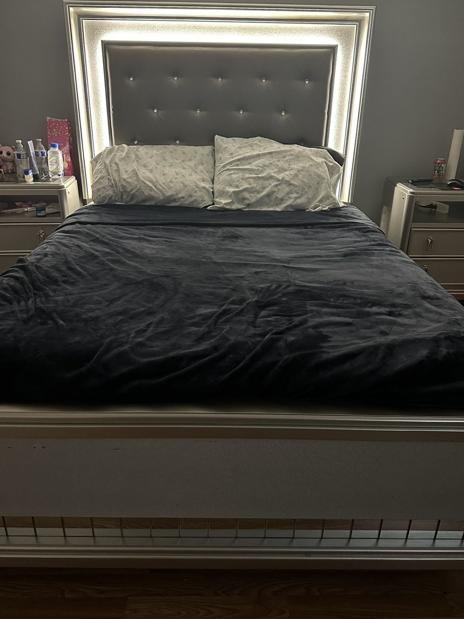 Queen Bed And Mattress