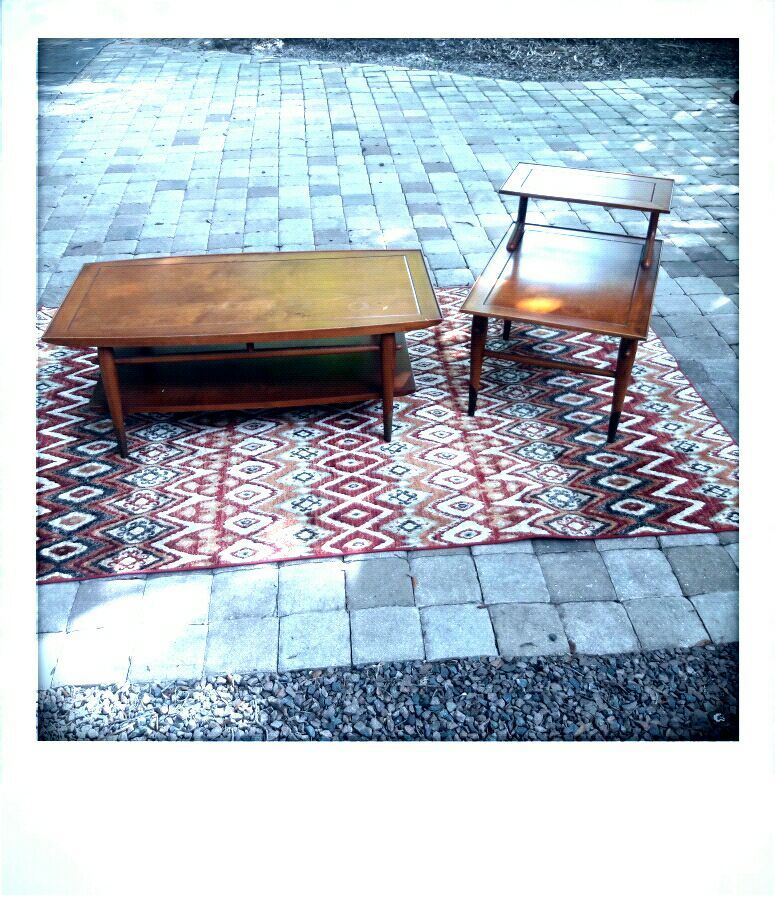 Mid Century Lane coffee and end table set