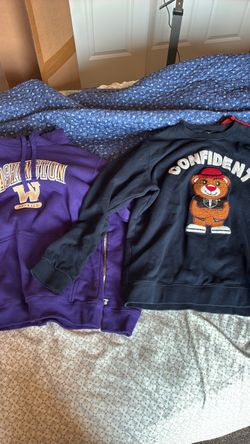 UW Huskies Sweatshirt