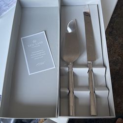 Neil Lane Cake Cutting Set. Wedding Bridal