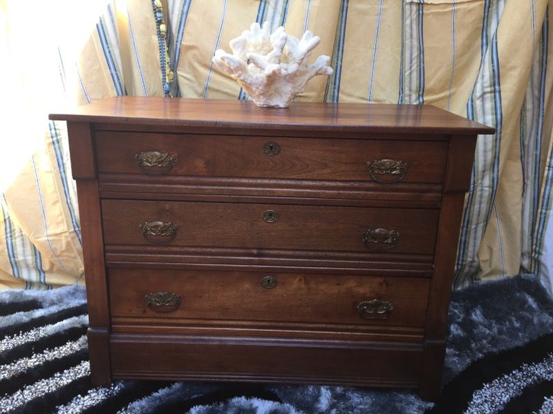 Antique dresser good condition