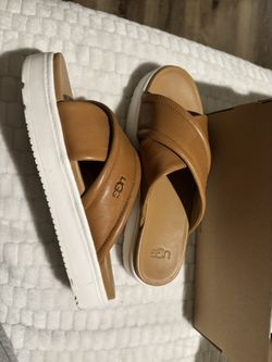 UGG Slides
