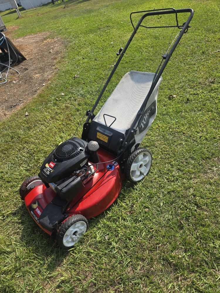 Toro 22" Self-propelled Lawn Mower