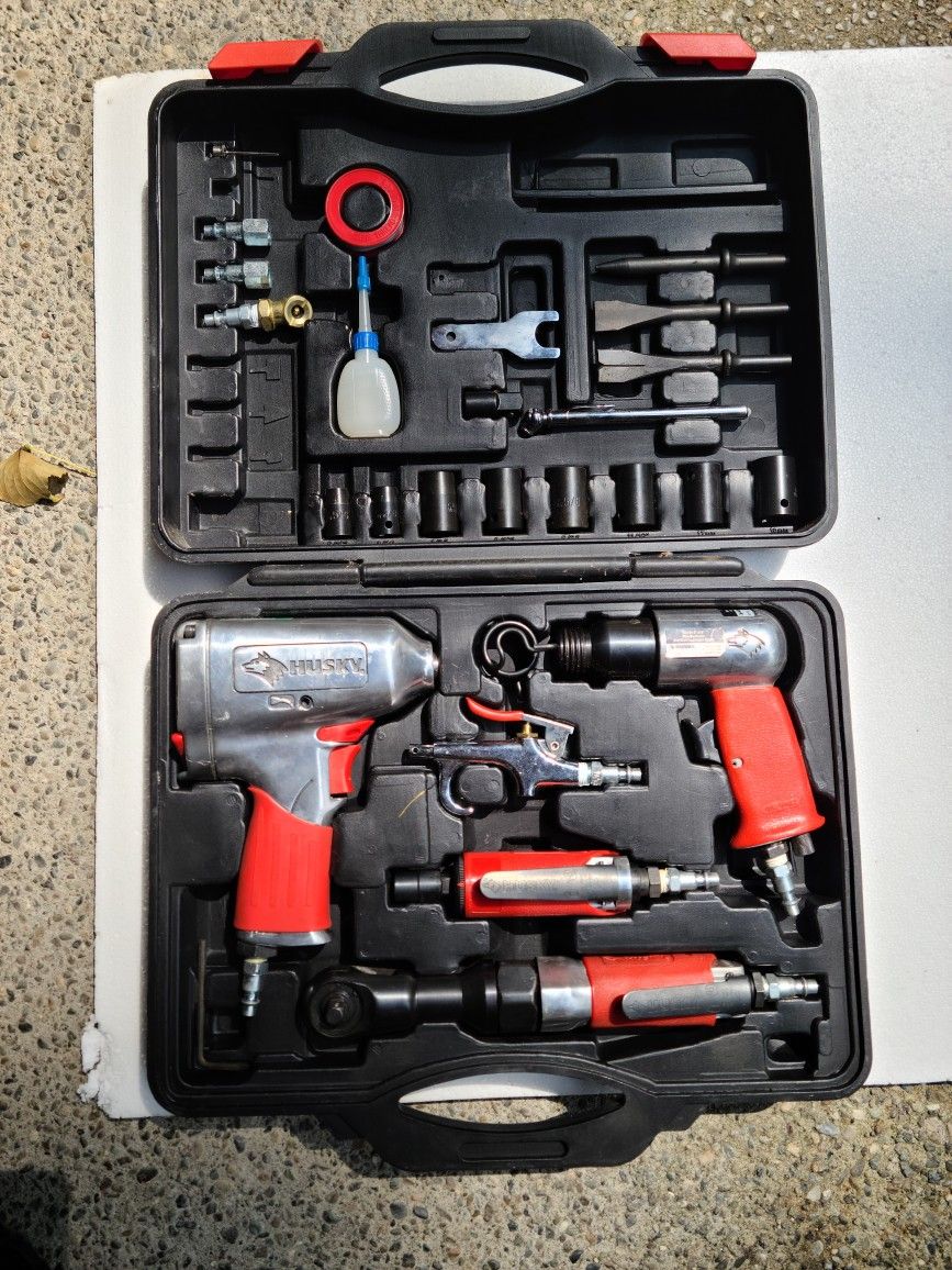 Pneumatic Tool Set Husky