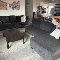 Sectional couch 