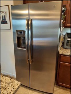 GE Stainless Steel Side-by-Side Refrigerator