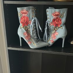 New Boots Size 8