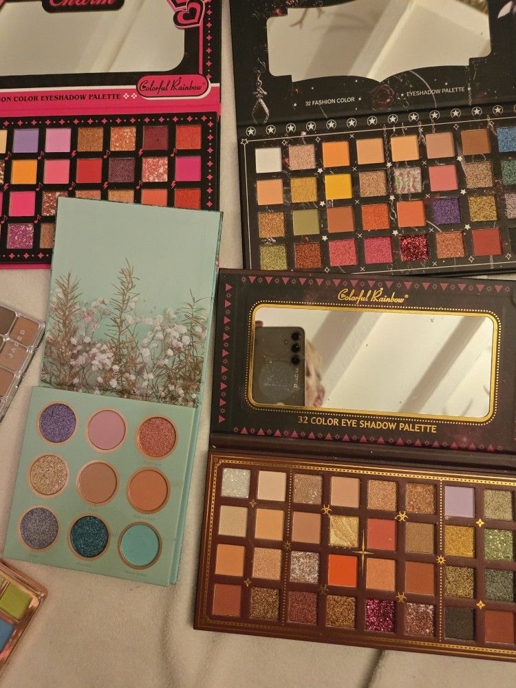 Eyeshadow palettes 10 OF THEM