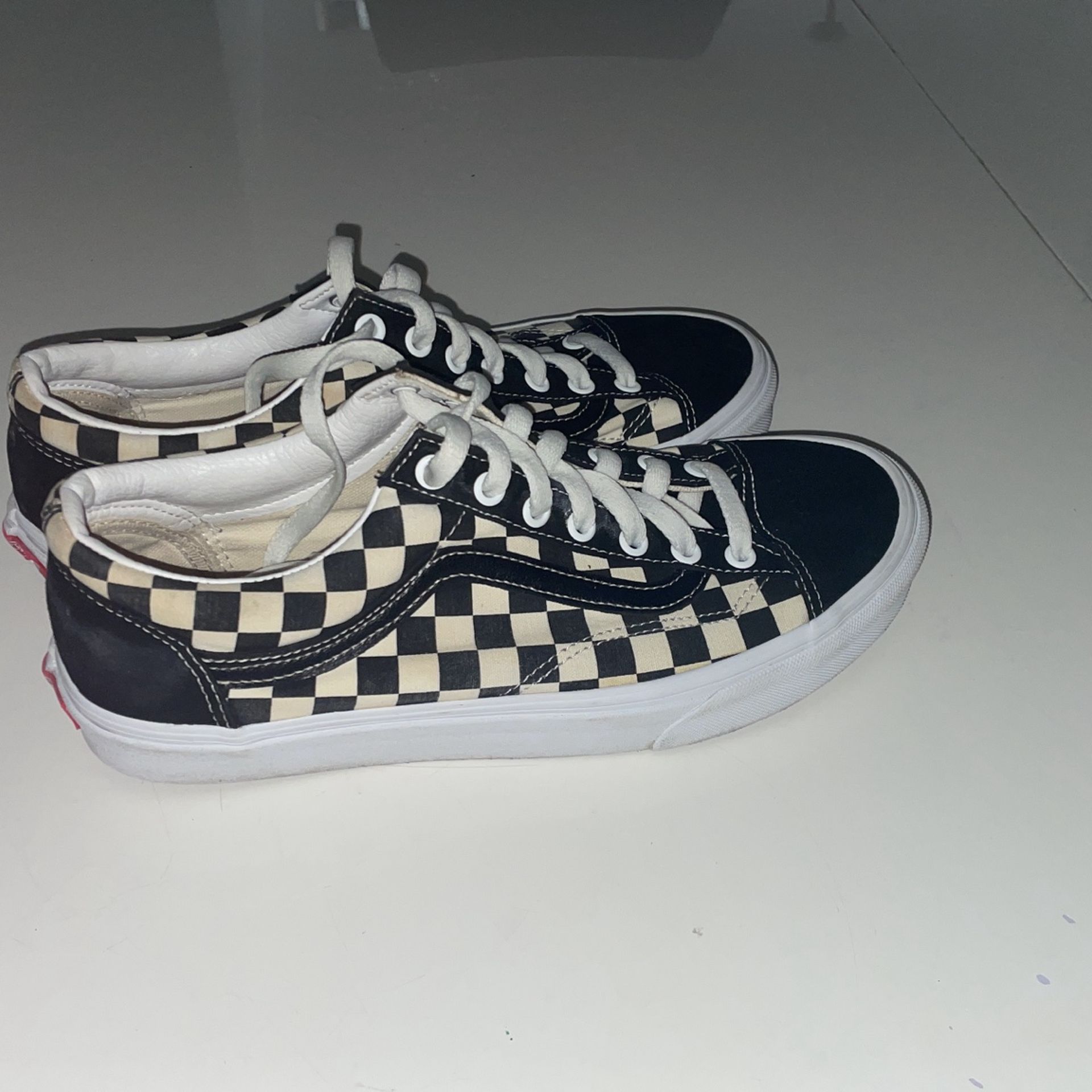 Men Vans Size 9