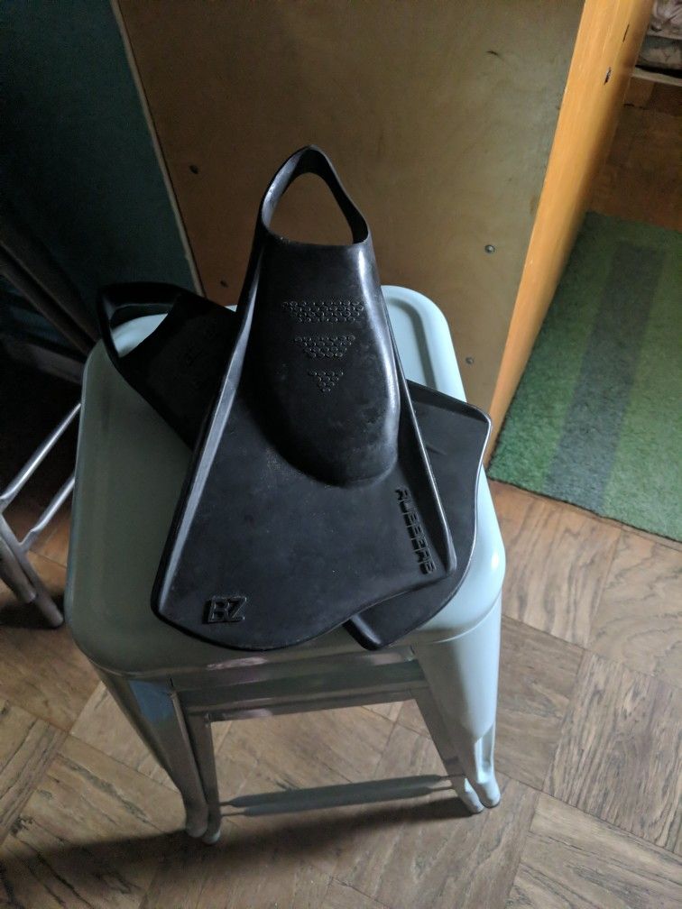 BZ Bodyboarding Swim Fins Size Medium