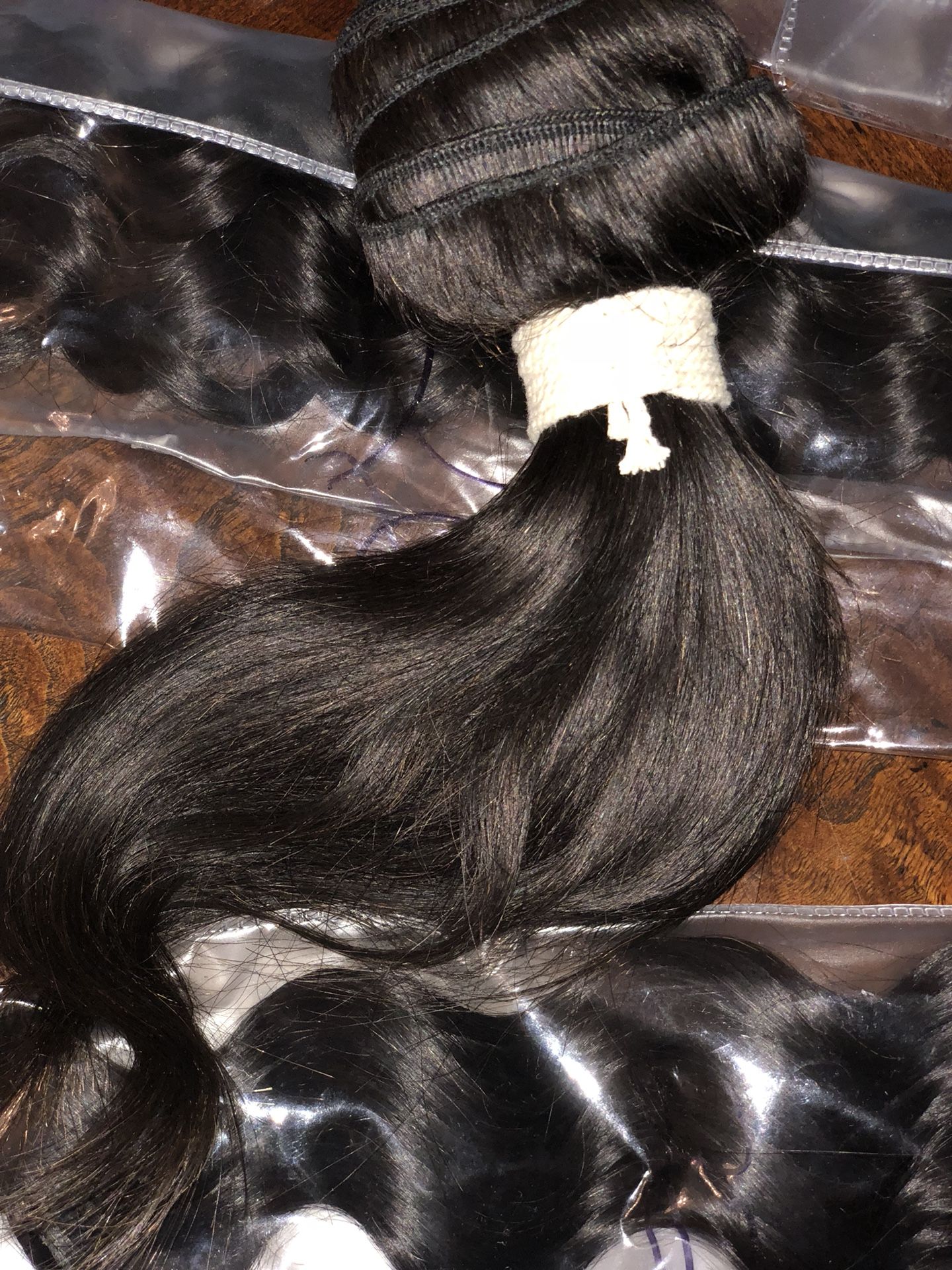 100% HUMAN HAIR