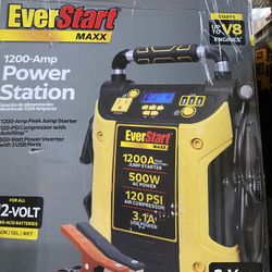 EverStart Maxx J5CPDE 1200 Peak Amps Jump Starter, Power Station, 500W Inverter, 120 PSI Compressor