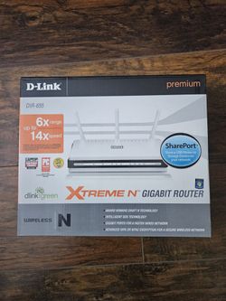 D-Link Wireless N300 Mbps Extreme-N Gigabit Router (DIR-655)
