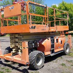 2011 JLG 43 Foot Scissor Lift