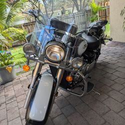 Suzuki Intruder 2001