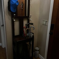 ENTRY MIRROR HAT AND COAT RACK