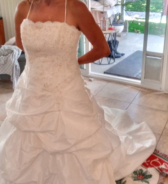 Wedding Dresses 