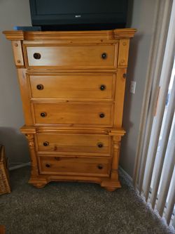 Tall 5-Drawer Chest Dresser gorgeous!