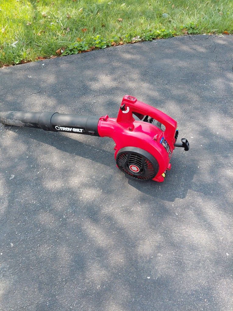 Leaf Blower
