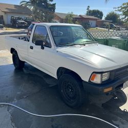 Toyota Pickup 