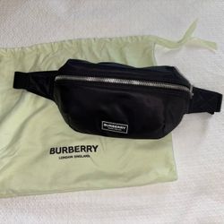 Burberry Belt bag NWT