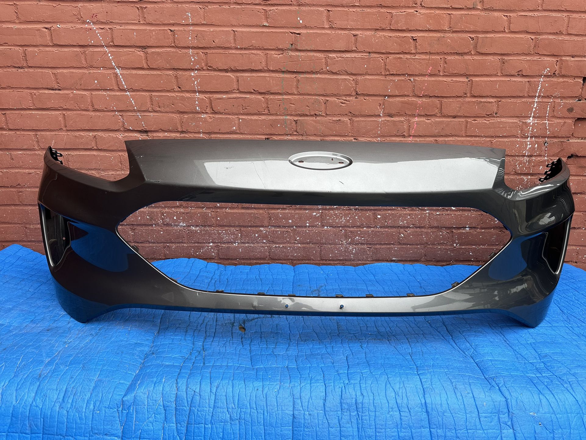 2020-2023 FORD ESCAPE FRONT BUMPER COVER OEM