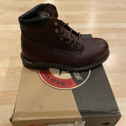 Irish Setter (Red Wing Shoes )