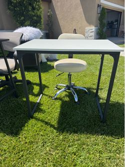 Desk and chair set