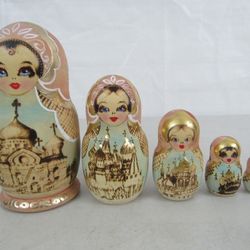 Matryoska Russian Nesting Dolls Hand Painted Burnt Wood Design 5 Pcs

