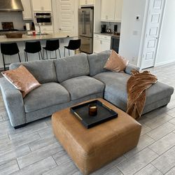Sectional Couch Sofa ( Delivery Available)