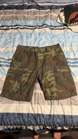 Levi’s camo cargo shorts