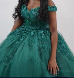 QUINCEAÑERA/ BALL GOWN