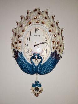 Decorative Peacock Pendulum Wall Clock