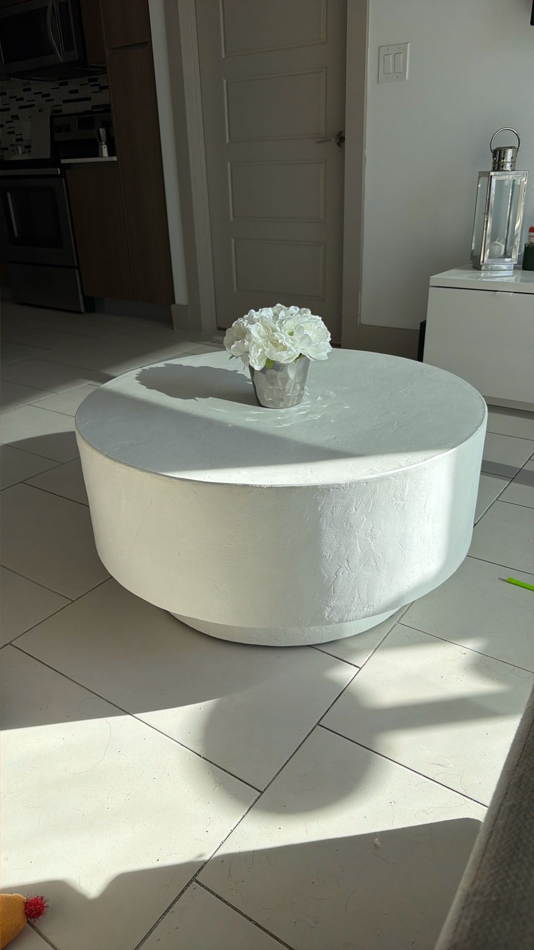 White Round Coffee Table 
