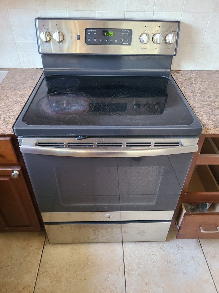 GE Stove