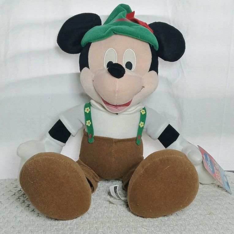Disney SEGA Game Prize 15" Plush Mickey Mouse Around The World Germany October
