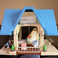 Vintage Fisher Price Little People dollhouse from the 1980s – a total classic 🏡✨