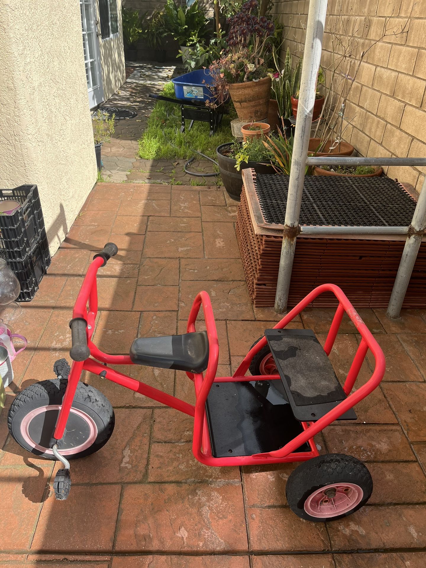 Angeles Kids Tricycle